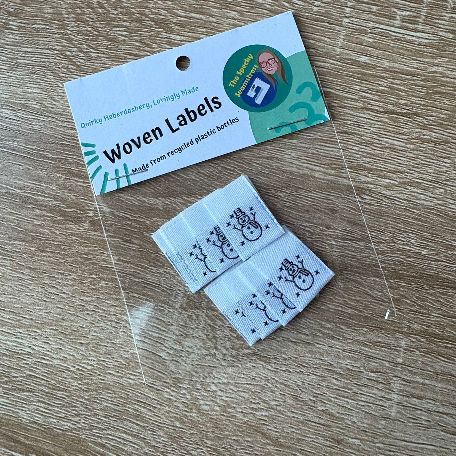 Mini Snowman - 8 Mini Woven Labels
