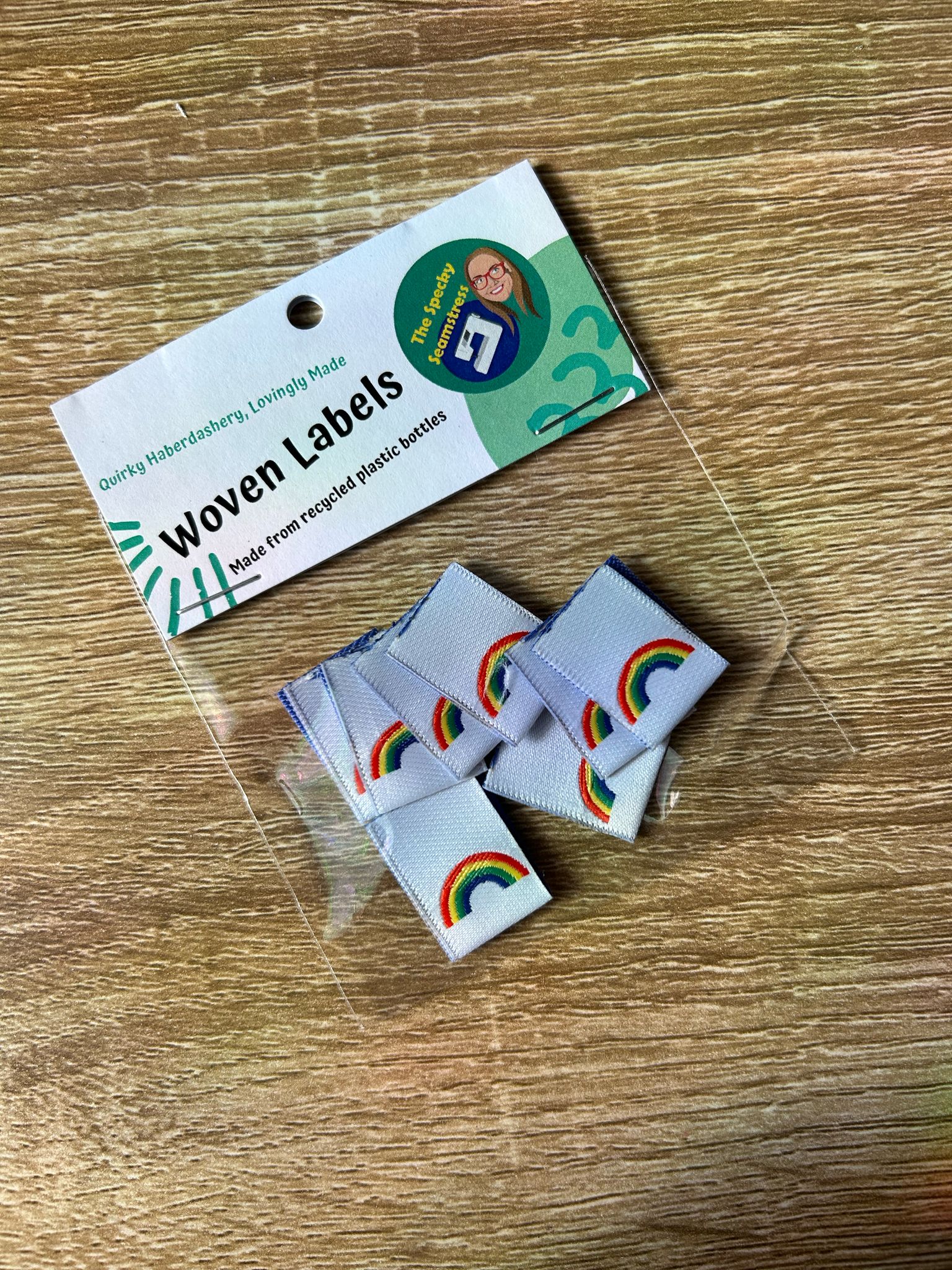 Mini Rainbows - 8 Mini Woven Labels