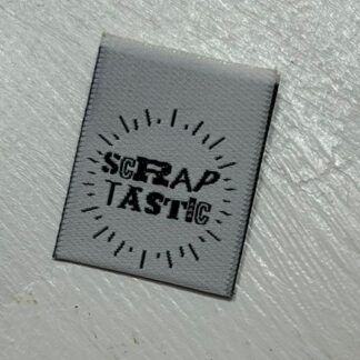 Scraptastic - 6 Large Folded Woven Labels