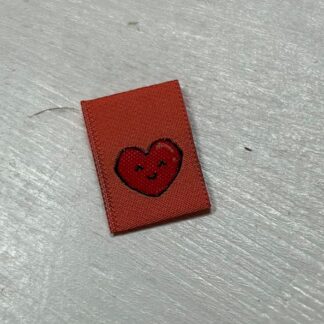 Mini Heart - 8 Mini Woven Labels
