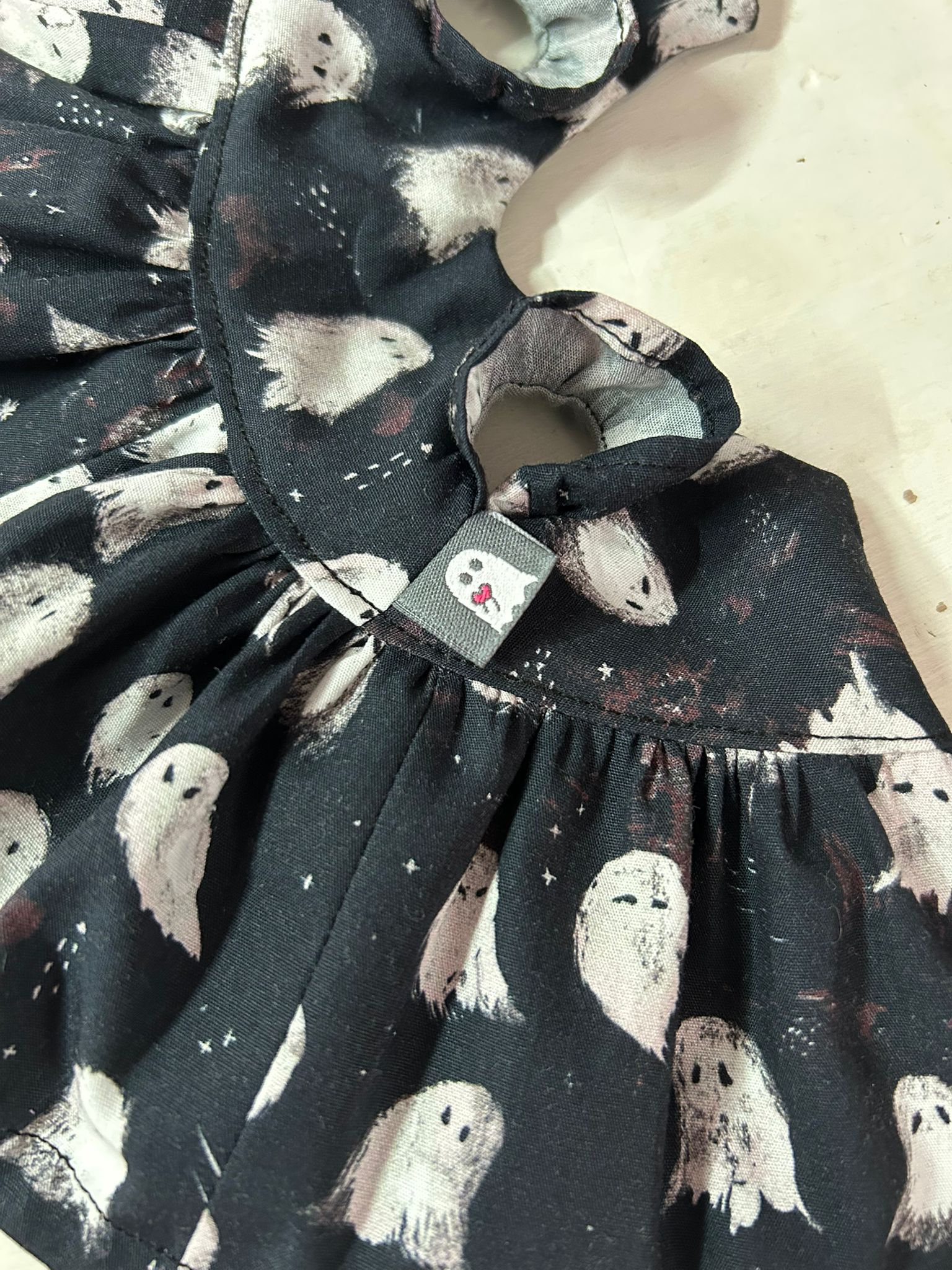 Mini Ghosts - 8 Mini Woven Labels - Image 2